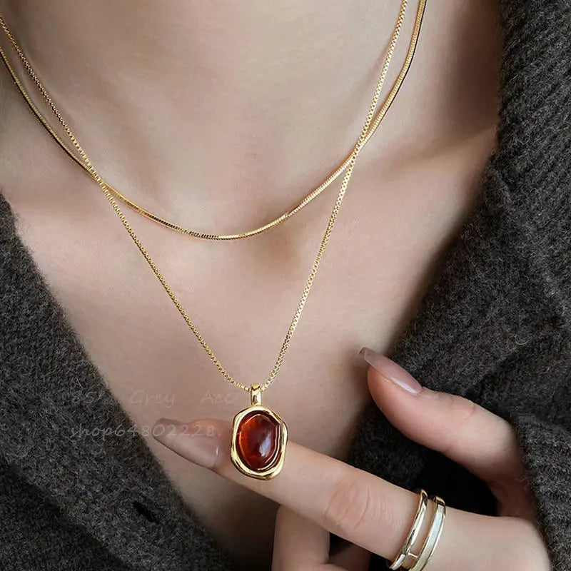 Vintage Brown Natural Stone Pendant Necklace for Women Fashion Geometric Long Leather Rope Necklace Sweater Chain Jewelry Gifts