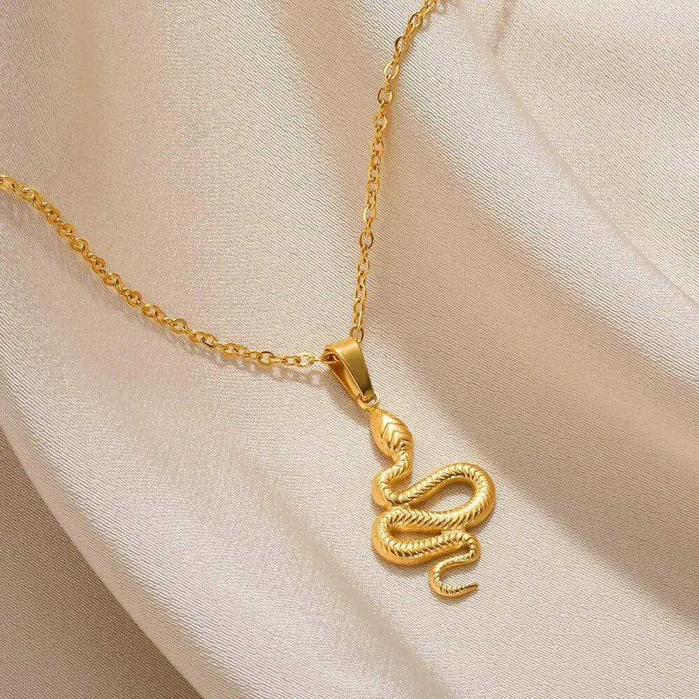 316L Stainless Steel Necklace for Women Heart Pendant Charm Necklaces Choker Aesthetic Handmade Jewelry Accessories Free Gifts