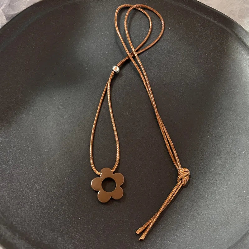 Vintage Brown Natural Stone Pendant Necklace for Women Fashion Geometric Long Leather Rope Necklace Sweater Chain Jewelry Gifts