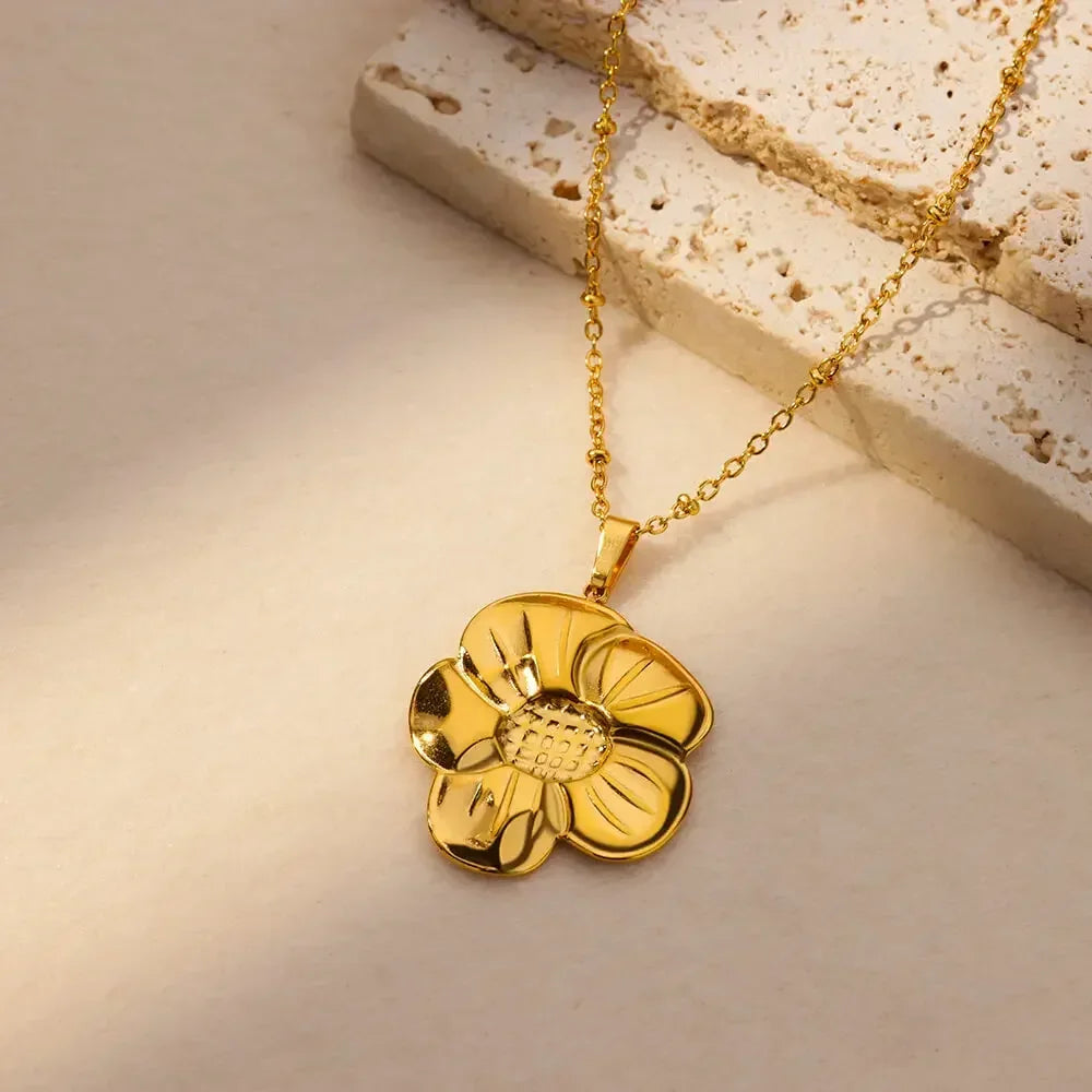 316L Stainless Steel Necklace for Women Heart Pendant Charm Necklaces Choker Aesthetic Handmade Jewelry Accessories Free Gifts